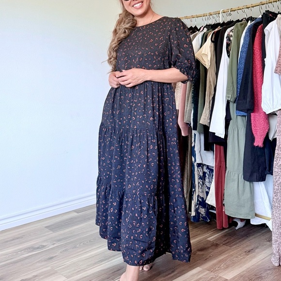 Apricot Oversized Midi  Patterned Dress - Picture 12 of 13